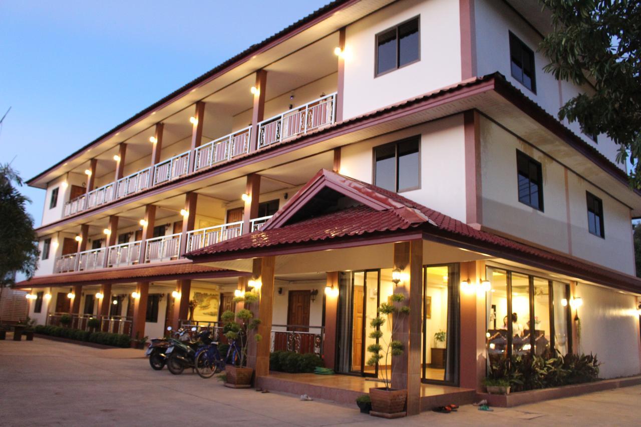 Nanbaankhun Hotel Exterior foto